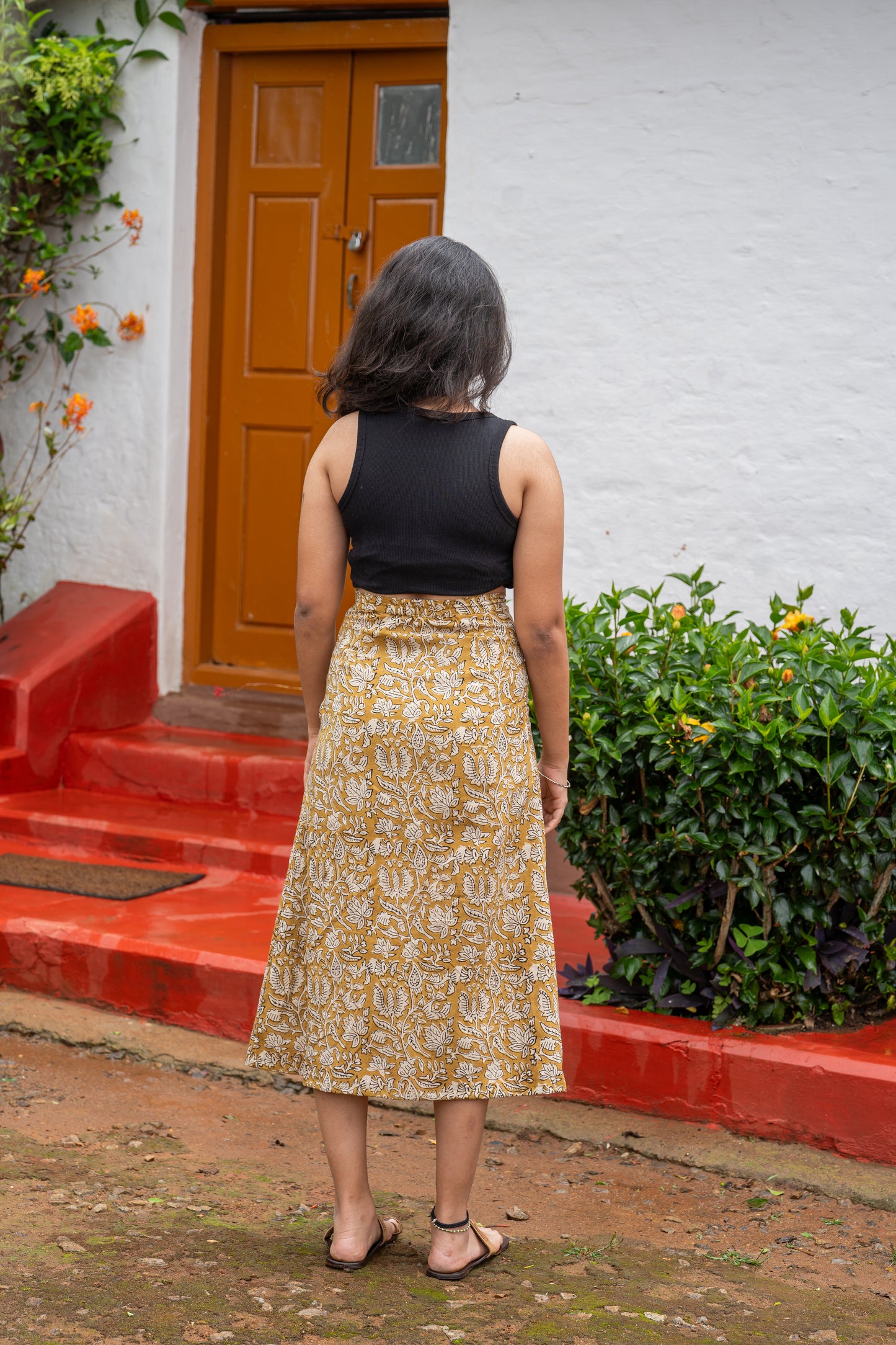 Cutting Chai Slit Skirt (XS,S,XXL)