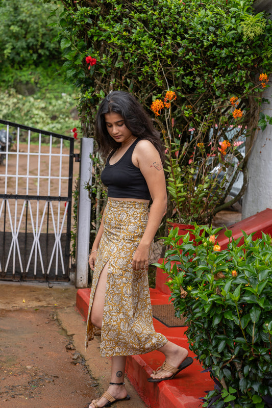 Cutting Chai Slit Skirt (XS,S,XXL)