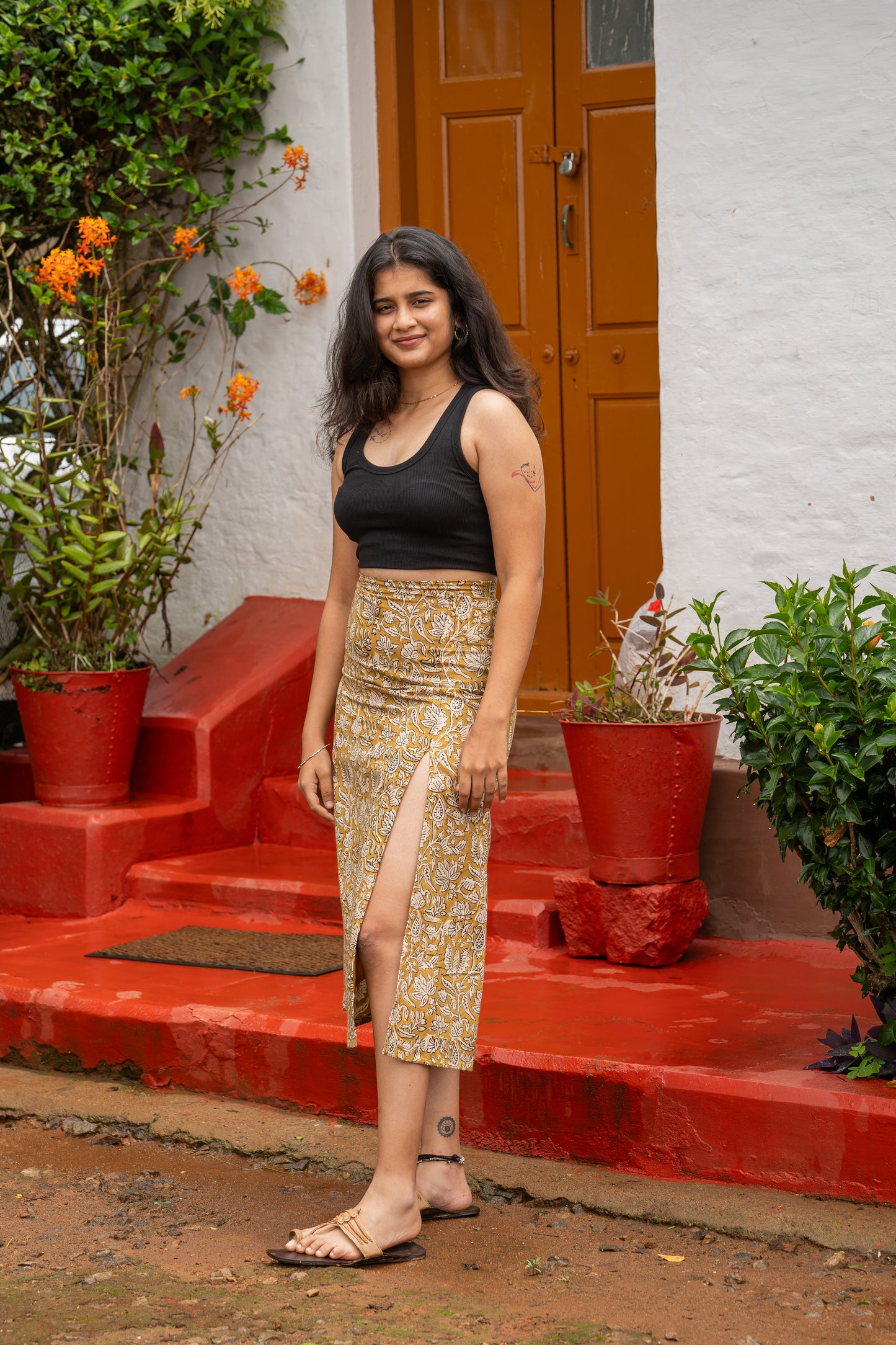 Cutting Chai Slit Skirt (XS,S,XXL)