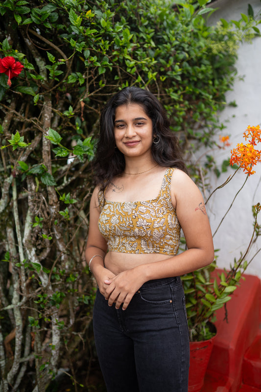 Cutting Chai Crop Top (M only)