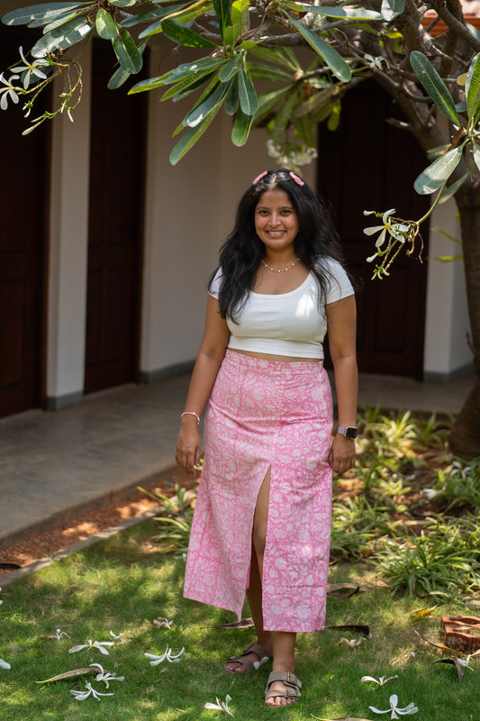 Panju Mittai Slit Skirt (XS,S)